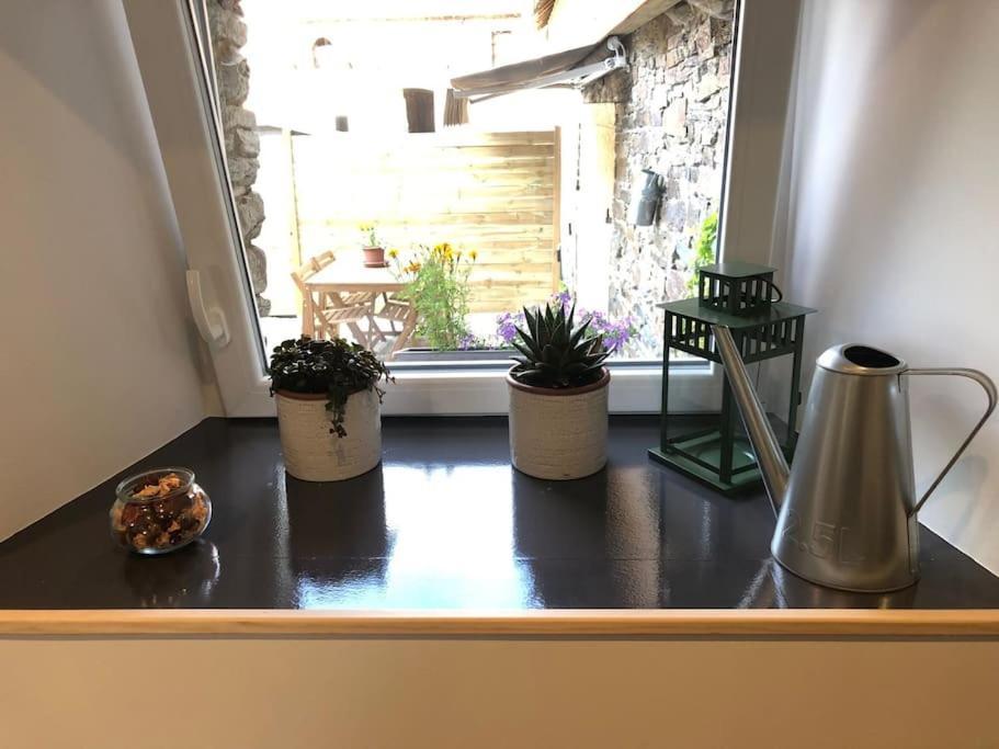 Gite De L'Hotel Castel Couvains  Esterno foto